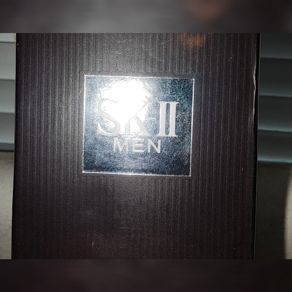 SK-II Facial Treatment Essence, 7.67 Ounce NEW! - Picture 9 of 11